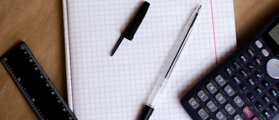 maths-calculator-ruler-pen